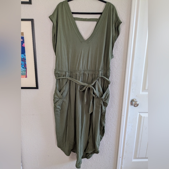 Anthropologie Dresses & Skirts - Anthropologie Olive Green Midi Dress TIE MISSING